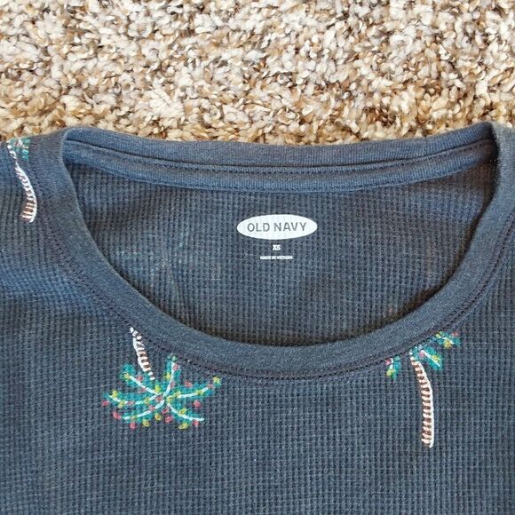 Two Old Navy Thermal Tops Sz XS - Picture 5 of 7